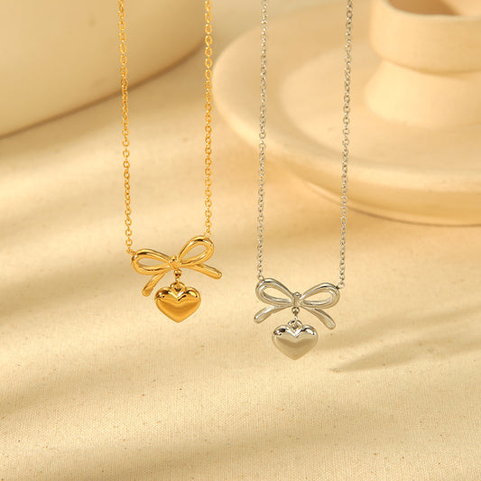 Love Pendant Necklace 18K Gold Stainless Steel Clavicle Chain Necklace For Women