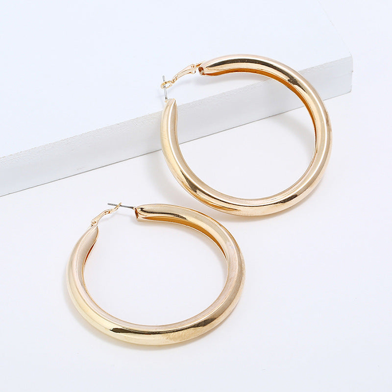 Female Minimalist Casual Large Circle Earrings